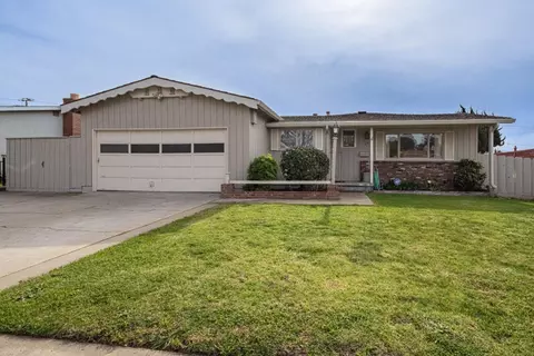 24 Saint Francis Way, Salinas, CA 93906