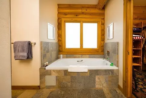 Bath - 2081 Ponderosa Way, Murphys, CA 95247 photo 3 of 18