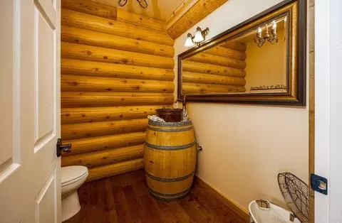 Bath - 2081 Ponderosa Way, Murphys, CA 95247 photo 1 of 18