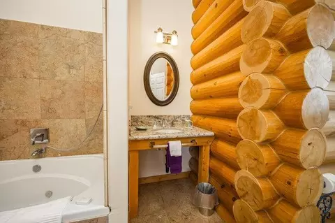 Bath - 2081 Ponderosa Way, Murphys, CA 95247 photo 9 of 18