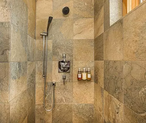 Bath - 2081 Ponderosa Way, Murphys, CA 95247 photo 4 of 18