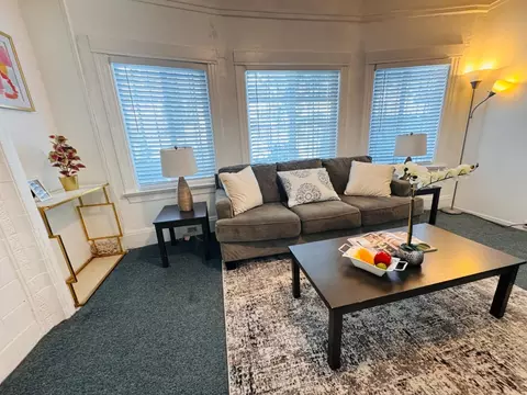 2737 12th Ave, Oakland, CA 94606