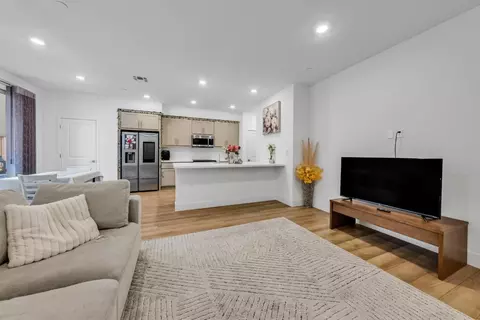 Other - 122 W Riverside Pl, Tracy, CA 95391 photo 2 of 9