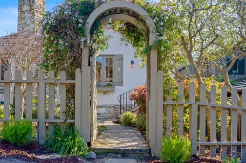 Exterior - 0 Monte Verde 4ne 4th St, Carmel, CA 93921 photo 3 of 8