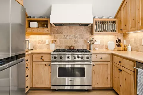 Kitchen - 0 Monte Verde 4ne 4th St, Carmel, CA 93921 photo 3 of 3