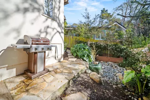 Exterior - 0 Monte Verde 4ne 4th St, Carmel, CA 93921 photo 6 of 8