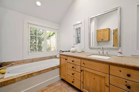 Bath - 0 Monte Verde 4ne 4th St, Carmel, CA 93921 photo 2 of 4