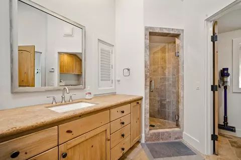 Bath - 0 Monte Verde 4ne 4th St, Carmel, CA 93921 photo 3 of 4