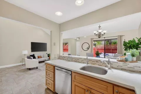 Kitchen - 3015 Arlington Dr, Aptos, CA 95003 photo 4 of 5