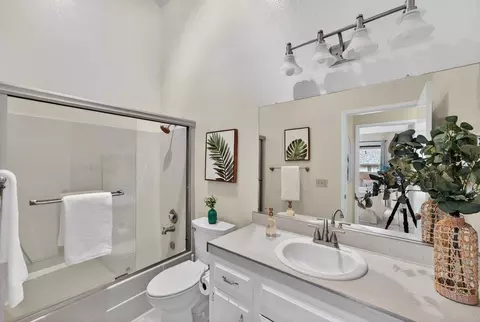 Bath - 3015 Arlington Dr, Aptos, CA 95003 photo 3 of 3