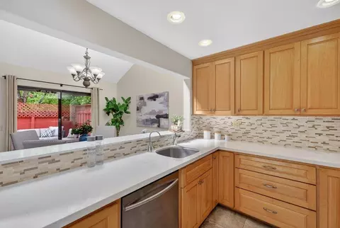 Kitchen - 3015 Arlington Dr, Aptos, CA 95003 photo 2 of 5