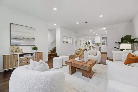 129 Paperbark Ter, Sunnyvale, CA 94086