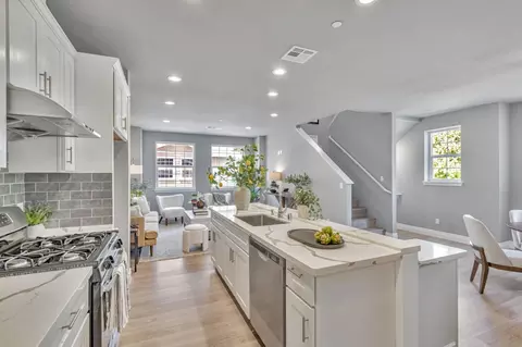 807 Maybeck Pl, Hayward, CA 94544