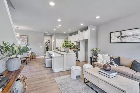 Entry Way - 802 Maybeck Pl, Hayward, CA 94544 photo 2 of 3