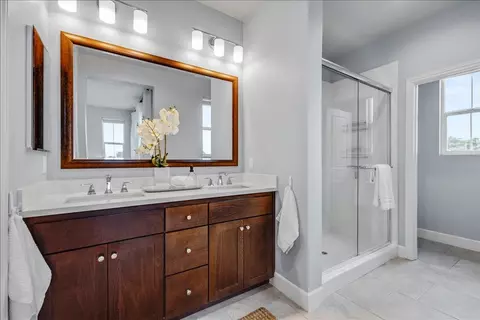 Bath - 2943 Abrams Dr, Marina, CA 93933 photo 3 of 3