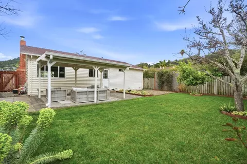 Exterior - 824 Arguello Blvd, Pacifica, CA 94044 photo 6 of 10