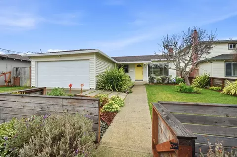 Exterior - 824 Arguello Blvd, Pacifica, CA 94044 photo 2 of 10