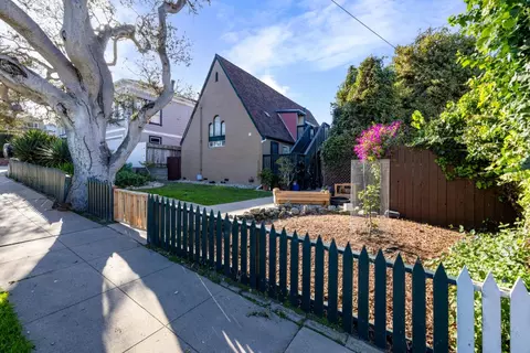 Exterior - 160 Monterey Ave, Pacific Grove, CA 93950 photo 3 of 11