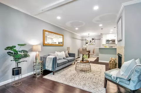 355 Half Moon Ln 9, Daly City, CA 94015