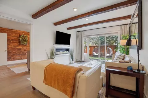 633 Highland Ave 1, San Mateo, CA 94401