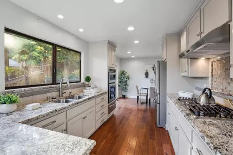 Kitchen - 1610 Calabrese Way, Gilroy, CA 95020 photo 5 of 7