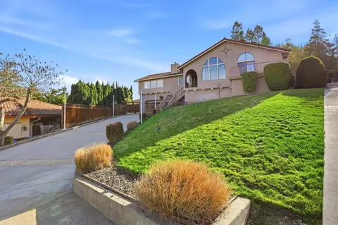 Exterior - 1610 Calabrese Way, Gilroy, CA 95020 photo 3 of 10