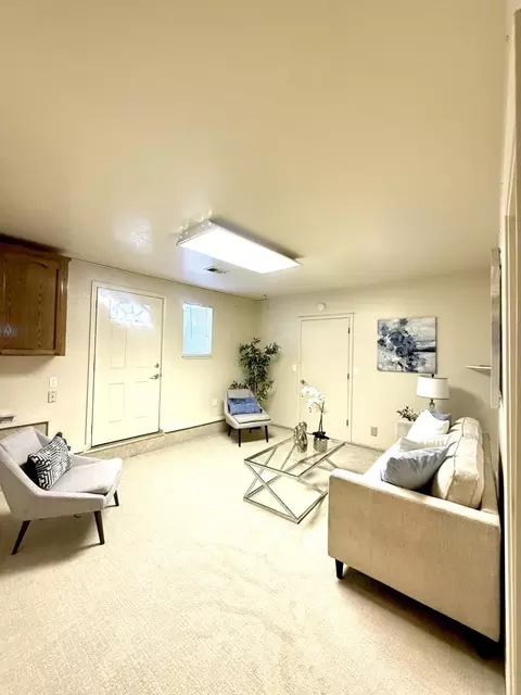 Living - 1610 Calabrese Way, Gilroy, CA 95020 photo 4 of 4