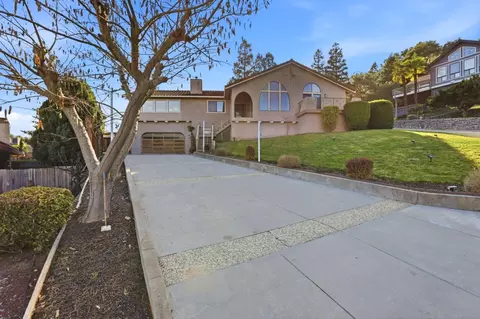 Exterior - 1610 Calabrese Way, Gilroy, CA 95020 photo 2 of 10