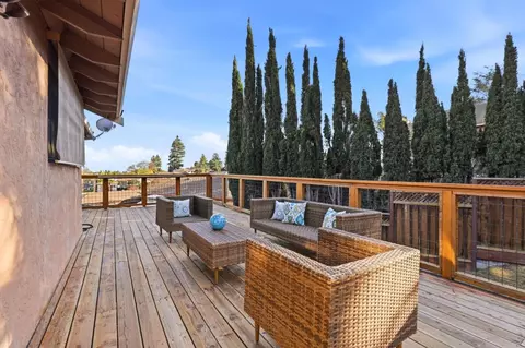 Exterior - 1610 Calabrese Way, Gilroy, CA 95020 photo 6 of 10