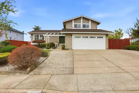 18737 W Cavendish Dr, Castro Valley, CA 94552