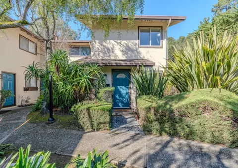 1039 Oddstad Blvd, Pacifica, CA 94044
