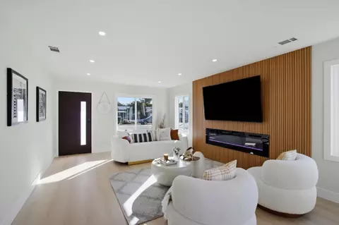 793 Sherman Oaks Dr, San Jose, CA 95128