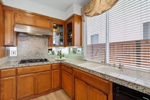 Kitchen - 808 Cameron Cir, Milpitas, CA 95035 photo 1 of 1
