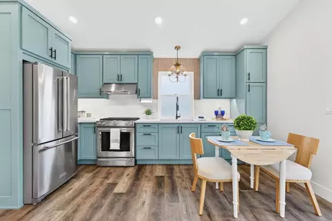 Kitchen - 318 Park Ave, Capitola, CA 95010 photo 7 of 7