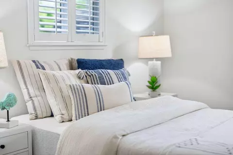 Bedroom - 318 Park Ave, Capitola, CA 95010 photo 4 of 7