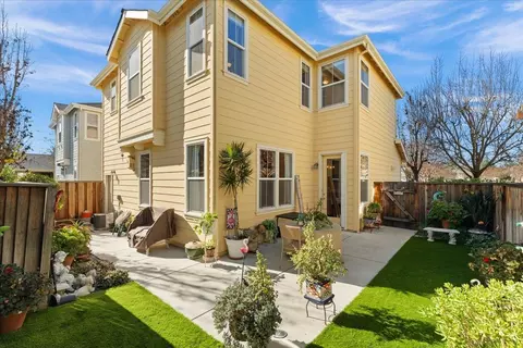Exterior - 704 Tennyson Dr, Gilroy, CA 95020 photo 6 of 8