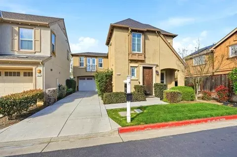 Exterior - 735 Painter Ct, Gilroy, CA 95020 photo 7 of 10