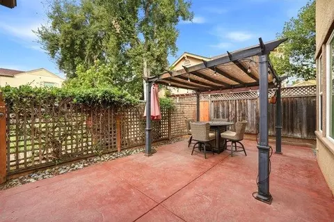 Exterior - 735 Painter Ct, Gilroy, CA 95020 photo 4 of 10