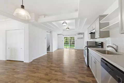 Living - 11240 Highway 49, Columbia, CA 95310 photo 1 of 4
