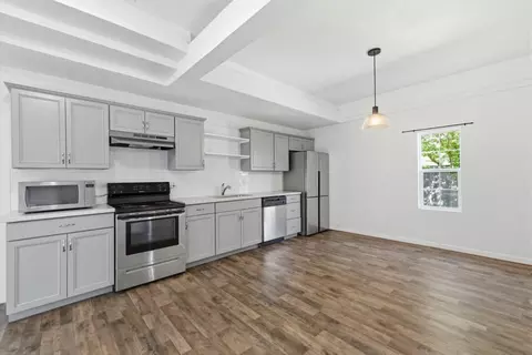 Kitchen - 11240 Highway 49, Columbia, CA 95310 photo 2 of 3