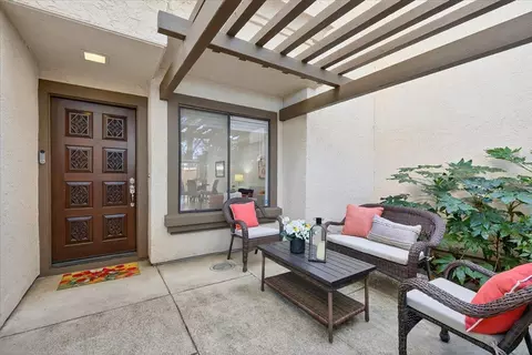582 Pimlico Ct, Walnut Creek, CA 94597