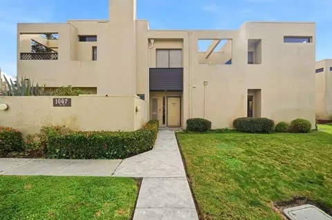 Exterior - 1067 Padre Dr 2, Salinas, CA 93901 photo 1 of 5