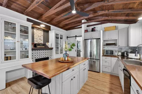 Kitchen - 125 Shadowbrook Rd, Ben Lomond, CA 95005 photo 7 of 9