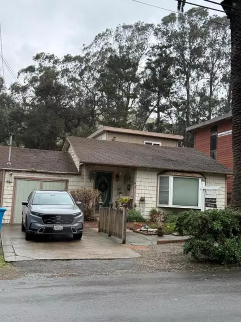 577 Reina Del Mar Ave, Pacifica, CA 94044
