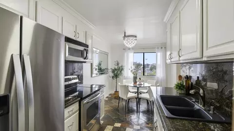 Kitchen - 400 Ortega Ave 313, Mountain View, CA 94040 photo 1 of 5