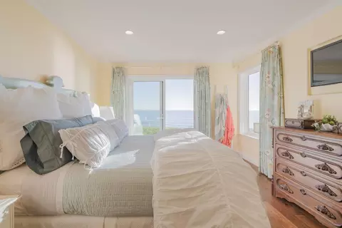 Bedroom - 60 Seascape Resort Dr, Aptos, CA 95003 photo 2 of 5