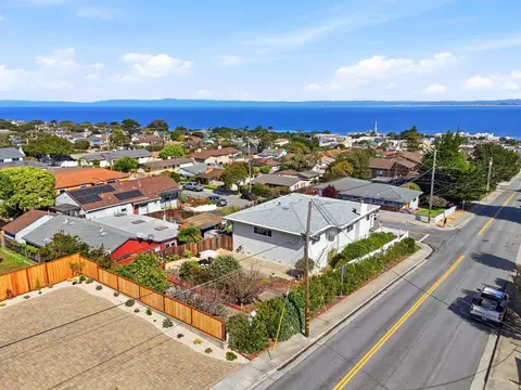 View/Area - 701 Archer St, Monterey, CA 93940 photo 2 of 6