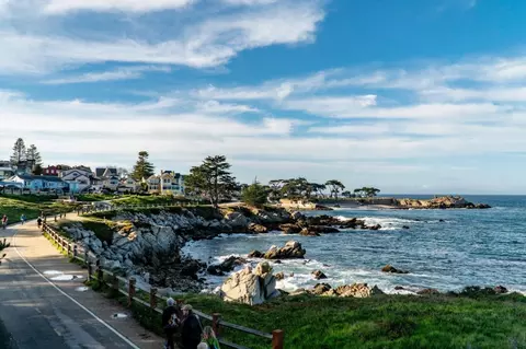 520 Lighthouse Ave 301, Pacific Grove, CA 93950