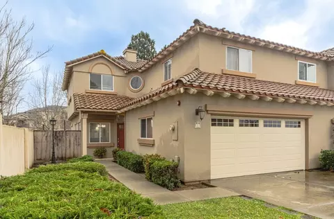 949 Nantucket Blvd 1, Salinas, CA 93906