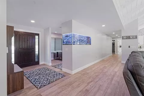 Entry Way - 1220 S Ridgemark Dr, Hollister, CA 95023 photo 6 of 6